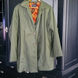 Selene sport windbreaker rain jacket olive green